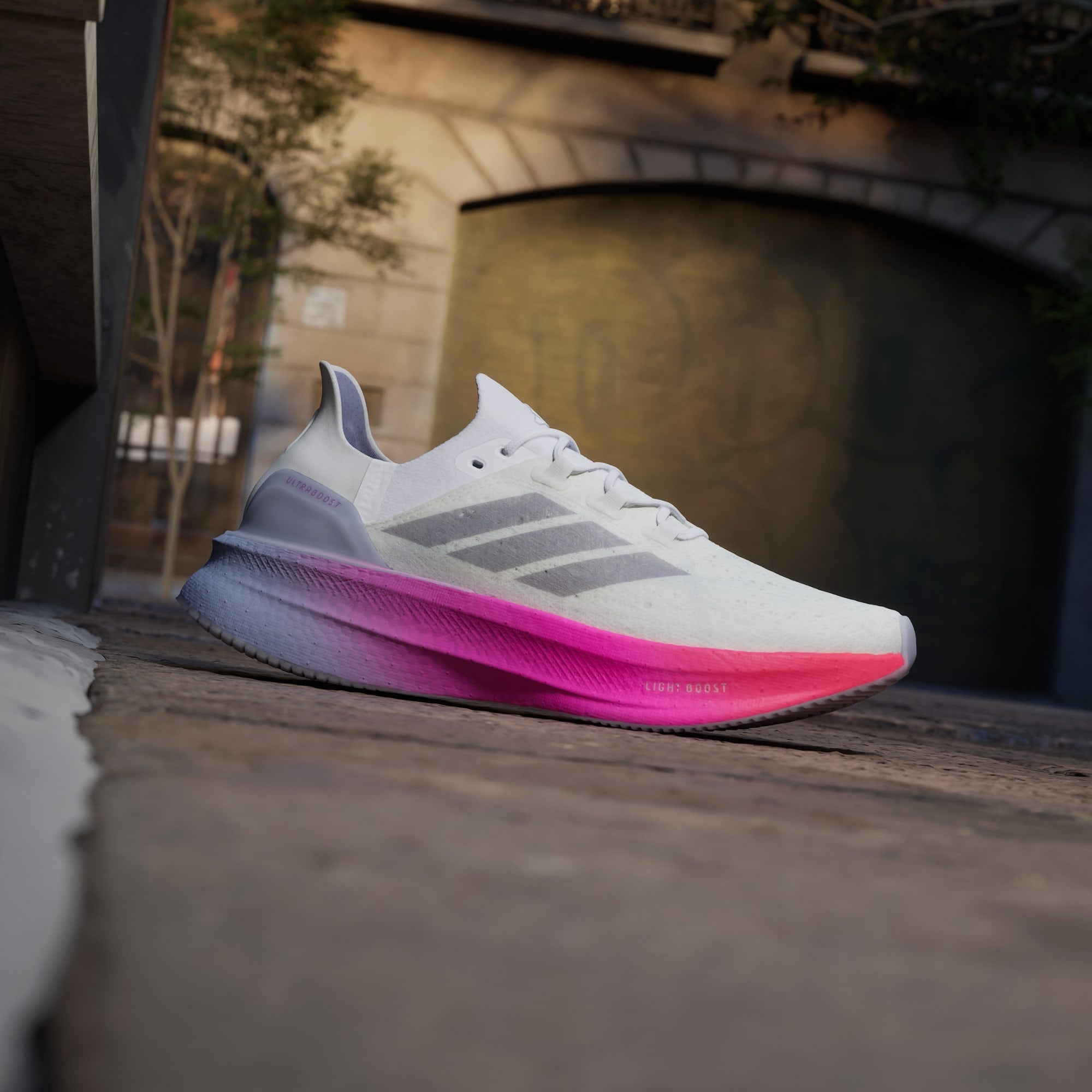 Adidas Ultraboost Light 2